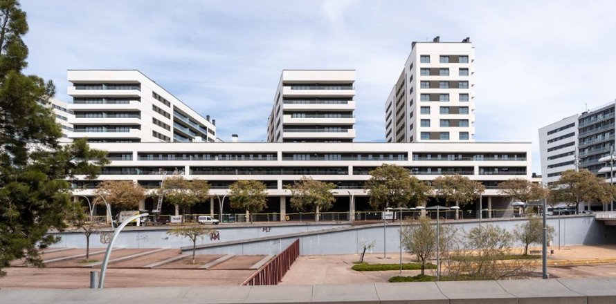 3 bedrooms apartment for sale in Barcelona, Catalonia, Spain № 1290