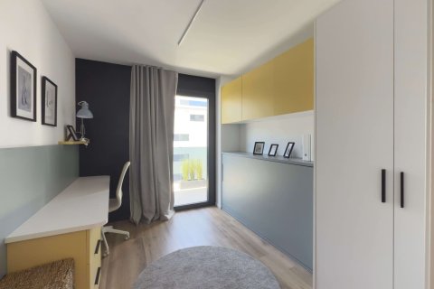 Apartamento de 2 dormitorios en venta en Sant Boi de Llobregat, Barcelona, Cataluña, Spain № 1289 - foto 8