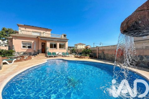 5 bedrooms house for sale in El Vendrell, Tarragona, Catalonia, Spain № 4645