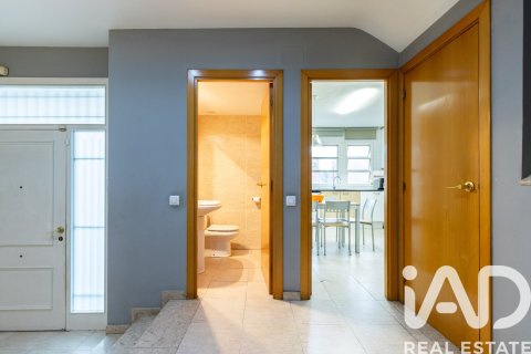 4 bedrooms townhouse for sale in La Roca Del Valles, Barcelona, Catalonia, Spain № 4647 - photo 12