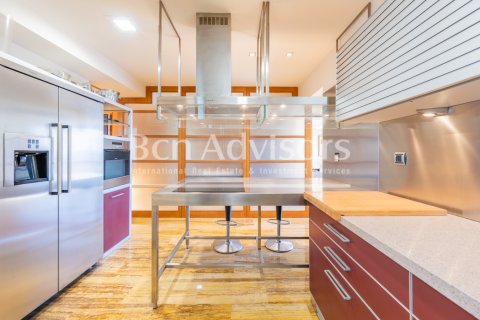 3 bedrooms apartment for sale in Barcelona, Catalonia, Spain № 2844 - photo 19