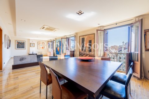 3 bedrooms apartment for sale in Barcelona, Catalonia, Spain № 2844 - photo 6