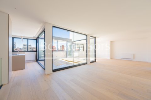 3 bedrooms penthouse for sale in Barcelona, Catalonia, Spain № 2846 - photo 4