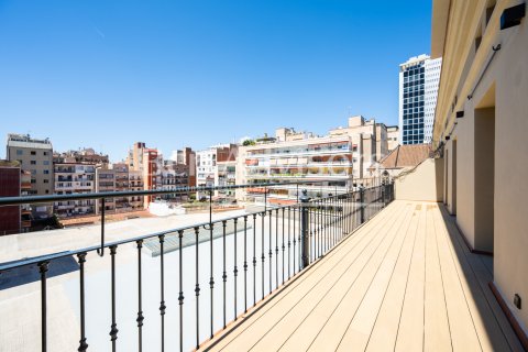3 bedrooms penthouse for sale in Barcelona, Catalonia, Spain № 2846 - photo 22