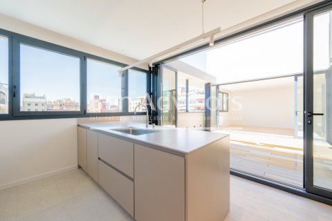 3 bedrooms penthouse for sale in Barcelona, Catalonia, Spain № 2846 - photo 9