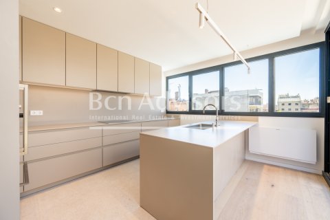 3 bedrooms penthouse for sale in Barcelona, Catalonia, Spain № 2846 - photo 12