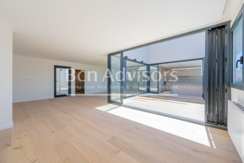 3 bedrooms penthouse for sale in Barcelona, Catalonia, Spain № 2846 - photo 3