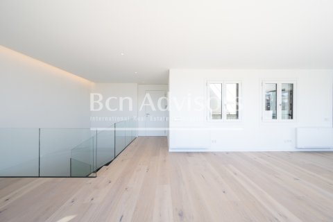 3 bedrooms penthouse for sale in Barcelona, Catalonia, Spain № 2845 - photo 13