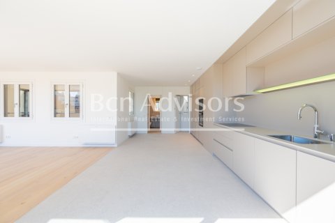 3 bedrooms penthouse for sale in Barcelona, Catalonia, Spain № 2845 - photo 8