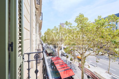 2 bedrooms apartment for sale in Barcelona, Catalonia, Spain № 2849 - photo 5