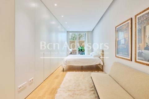 2 bedrooms apartment for sale in Barcelona, Catalonia, Spain № 2849 - photo 23