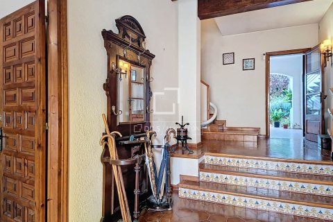 8 chambres villa à vendre à Vilanova i la Geltru, Barcelona, Catalonia, Spain № 3888 - photo 5