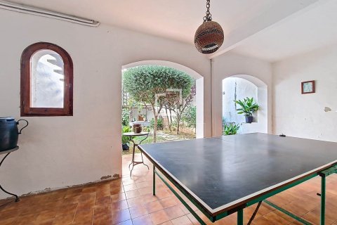 8 chambres villa à vendre à Vilanova i la Geltru, Barcelona, Catalonia, Spain № 3888 - photo 12
