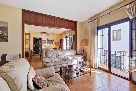8 chambres villa à vendre à Vilanova i la Geltru, Barcelona, Catalonia, Spain № 3888 - photo 25
