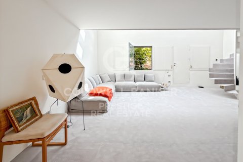 83 sq.m. apartment for sale in Barcelona, Catalonia, Spain № 5561 - photo 3