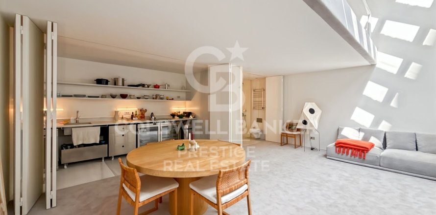 83 sq.m. apartment for sale in Barcelona, Catalonia, Spain № 5561