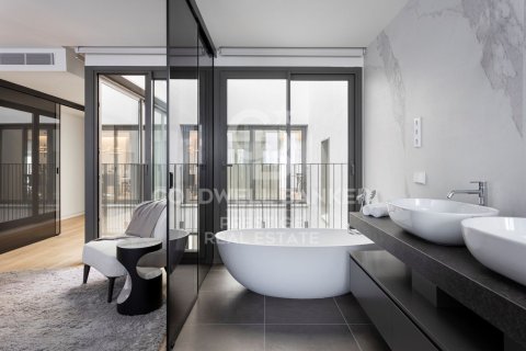 3 bedrooms apartment for sale in Barcelona, Catalonia, Spain № 5709 - photo 18
