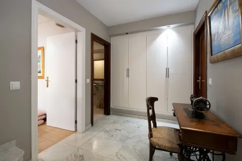 6 bedrooms house for sale in Castelldefels, Barcelona, Catalonia, Spain № 1400 - photo 17