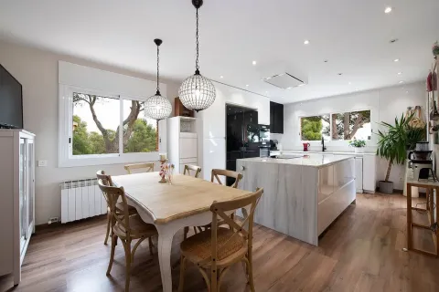 6 bedrooms house for sale in Castelldefels, Barcelona, Catalonia, Spain № 1400 - photo 23