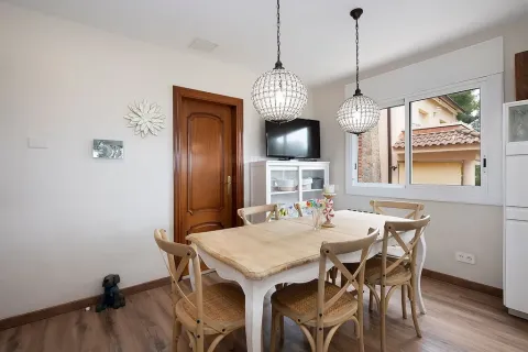 6 bedrooms house for sale in Castelldefels, Barcelona, Catalonia, Spain № 1400 - photo 25