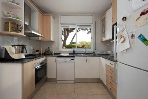 6 bedrooms house for sale in Castelldefels, Barcelona, Catalonia, Spain № 1400 - photo 3