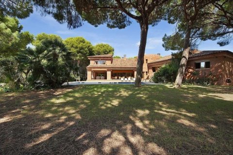 6 bedrooms house for sale in Gava, Barcelona, Catalonia, Spain № 1399 - photo 13