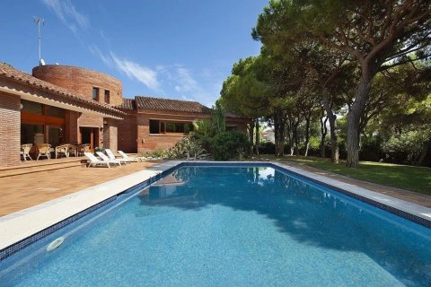 6 bedrooms house for sale in Gava, Barcelona, Catalonia, Spain № 1399 - photo 5