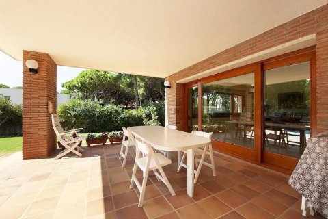 6 bedrooms house for sale in Gava, Barcelona, Catalonia, Spain № 1399 - photo 9