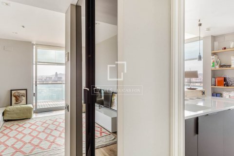 3 bedrooms apartment for sale in Barcelona, Catalonia, Spain № 8485 - photo 5