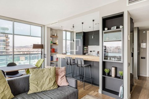 3 bedrooms apartment for sale in Barcelona, Catalonia, Spain № 8485 - photo 9
