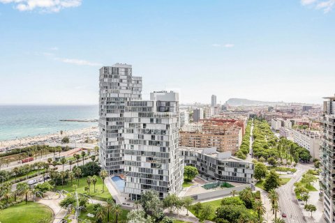 3 bedrooms apartment for sale in Barcelona, Catalonia, Spain № 8485 - photo 2