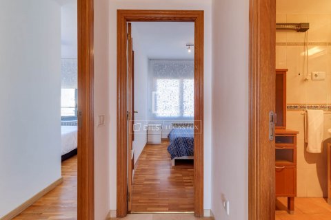 4 bedrooms apartment for rent in Barcelona, Catalonia, Spain № 8486 - photo 29