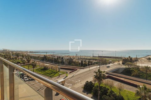 4 bedrooms apartment for rent in Barcelona, Catalonia, Spain № 8486 - photo 12