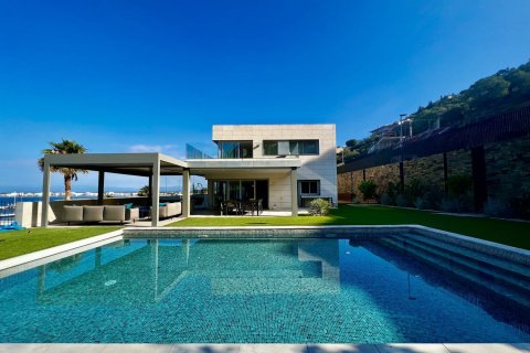 6 bedrooms house for sale in Catalonia, Spain № 6201 - photo 9