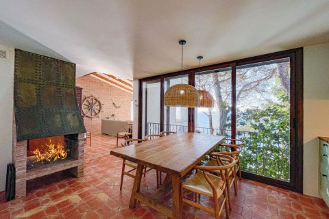 Купить дом в Льорет-де-Мар, Испания с 8 комнат, 283м², № 6200 - фото 9