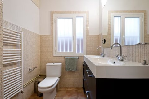 4 bedrooms apartment for sale in Barcelona, Catalonia, Spain № 1628 - photo 20