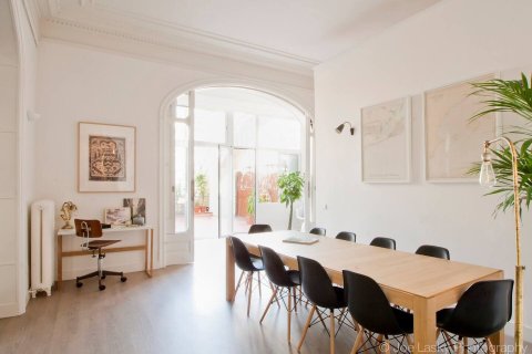 4 bedrooms apartment for sale in Barcelona, Catalonia, Spain № 1628 - photo 24
