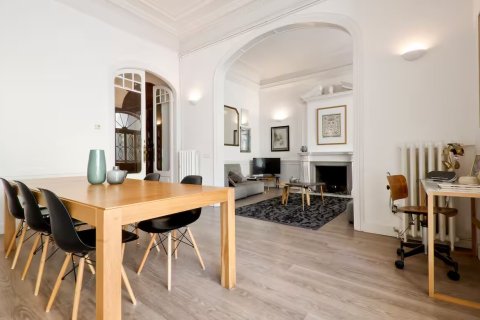4 bedrooms apartment for sale in Barcelona, Catalonia, Spain № 1628