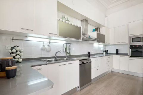 4 bedrooms apartment for sale in Barcelona, Catalonia, Spain № 1628 - photo 21