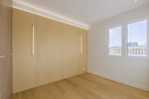 Купить квартиру в Барселона, Испания с 5 комнат, № 1630 - фото 6