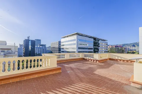 4 bedrooms apartment for sale in Barcelona, Catalonia, Spain № 1630