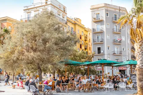 304 sq.m. commercial property for sale in Barcelona, Catalonia, Spain № 1589 - photo 2