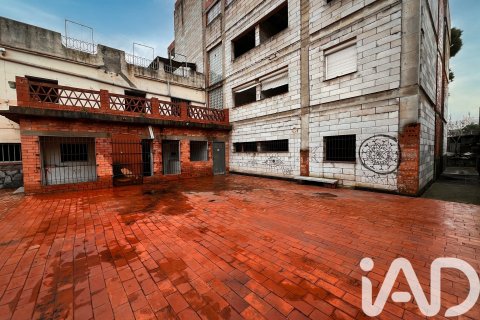 969 sq.m. commercial property for sale in Sant Vicenc Dels Horts, Barcelona, Catalonia, Spain № 4666 - photo 3