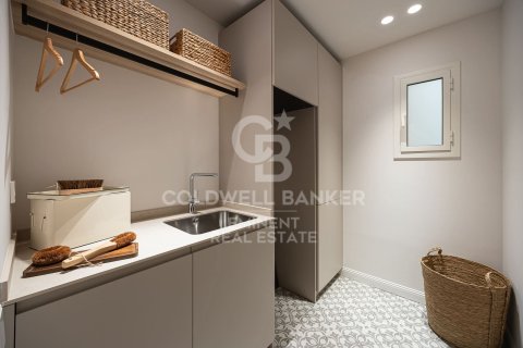 2 bedrooms apartment for sale in Barcelona, Catalonia, Spain № 5537 - photo 17