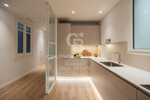 2 bedrooms apartment for sale in Barcelona, Catalonia, Spain № 5537 - photo 14