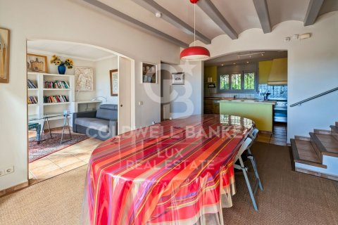 Купить виллу в Пау, Испания с 8 спален, 408м², № 5532 - фото 8