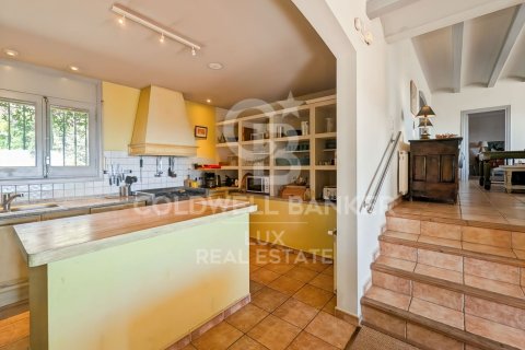 Купить виллу в Пау, Испания с 8 спален, 408м², № 5532 - фото 9