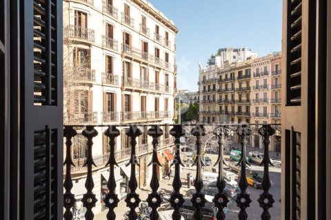 2 bedrooms apartment for sale in Barcelona, Catalonia, Spain № 5291 - photo 22