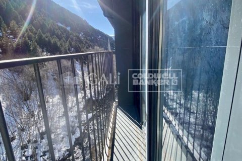 2 bedrooms penthouse for sale in Principado De Andorra (Ninguna Poblacion Tiene C.P.), Lleida, Catalonia, Spain № 5289 - photo 9