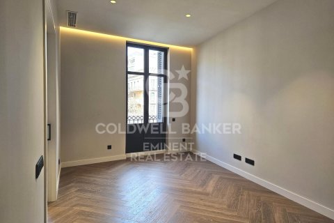 2 bedrooms apartment for sale in Barcelona, Catalonia, Spain № 5290 - photo 2